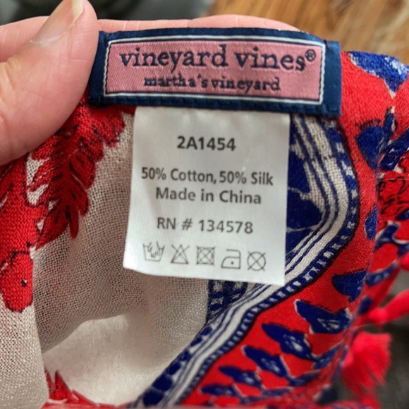 Vineyard Vines silk and cotton scarf/wrap EUC - Picture 7 of 12